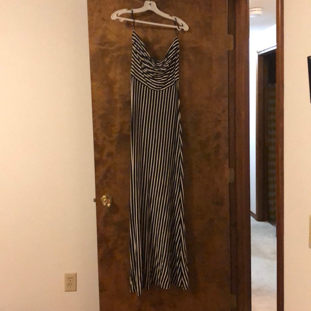 Strapless maxi